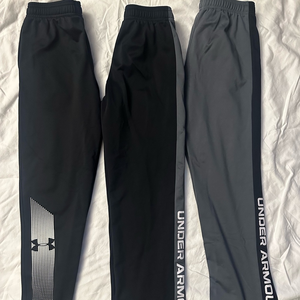 EUC Boys Under Armour Black and Gray Athletic Pants Bundle Size M
